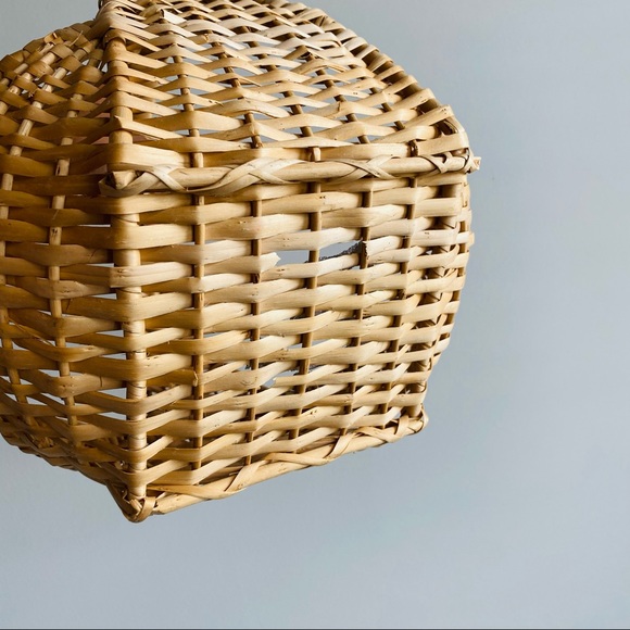 Woven Handmade Rattan Cradle Basket Home Decor - Picture 13 of 14